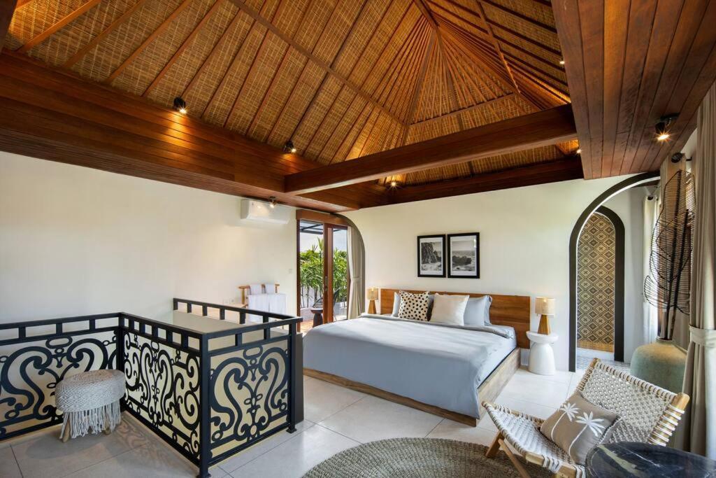 Villa Pawikan Gorgeous 4 Beds In The Heart Of Seminyak