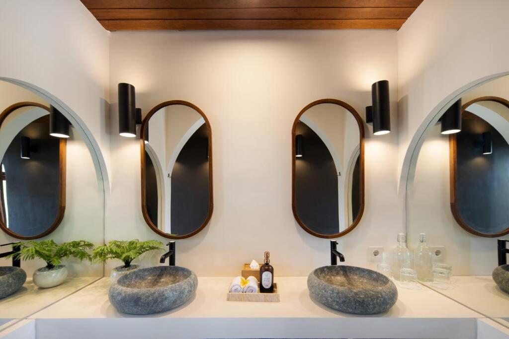 Pawikan Gorgeous 4 Beds In The Heart Of Villa Seminyak